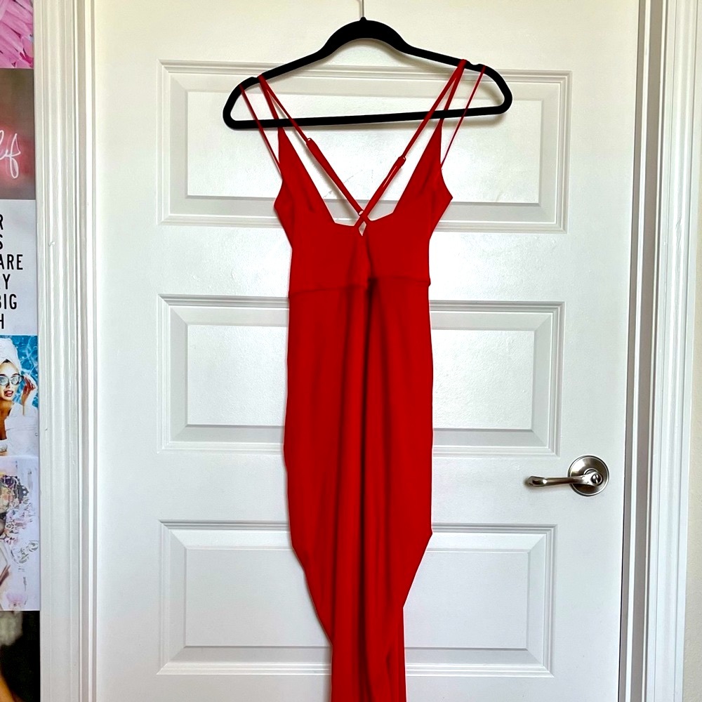 Red Ruched Mid Maxi Dress - Picture 6 of 6